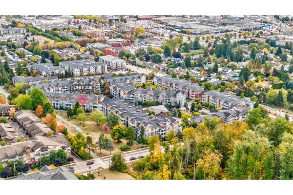 306 6470 194 Street, Surrey, BC V4N6J9 Photo 2