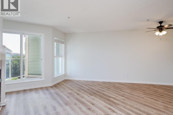 Dining room - 306 689 Bay St, Victoria, BC V8T5H9 Photo 5