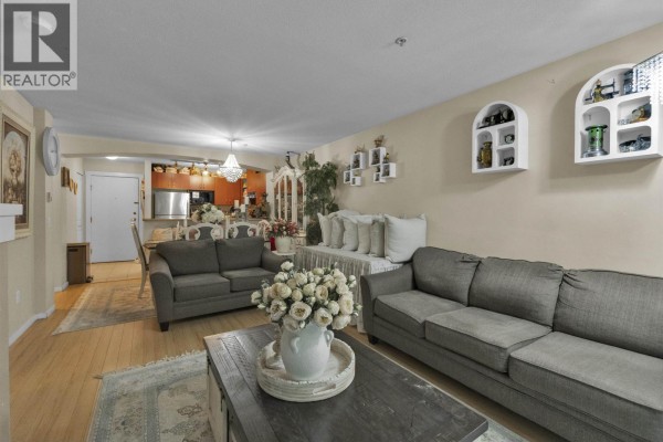 306 9283 Government Street, Burnaby, BC V3N0A5 Photo 4