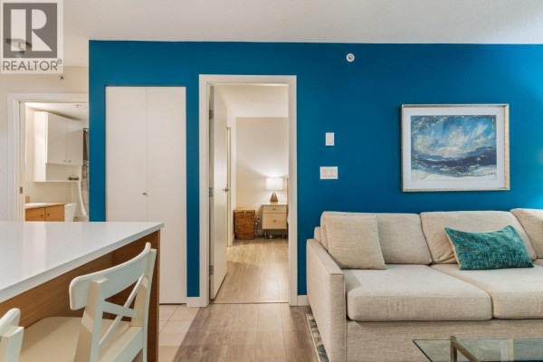 306 977 Mainland Street, Vancouver, BC V6B1T2 Photo 5