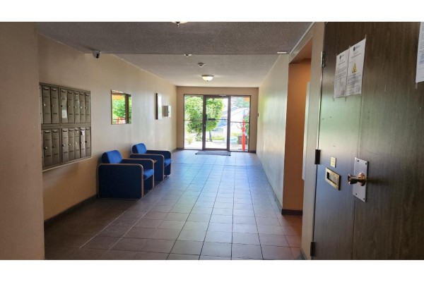 306 9952 149 Street, Surrey, BC V3R7W7 Photo 4