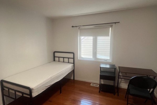 306 Cook Road, Toronto, ON M3J0C2 Photo 3