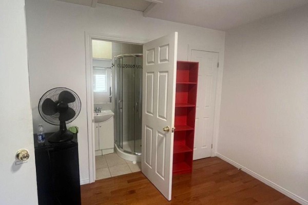 306 Cook Road, Toronto, ON M3J0C2 Photo 5
