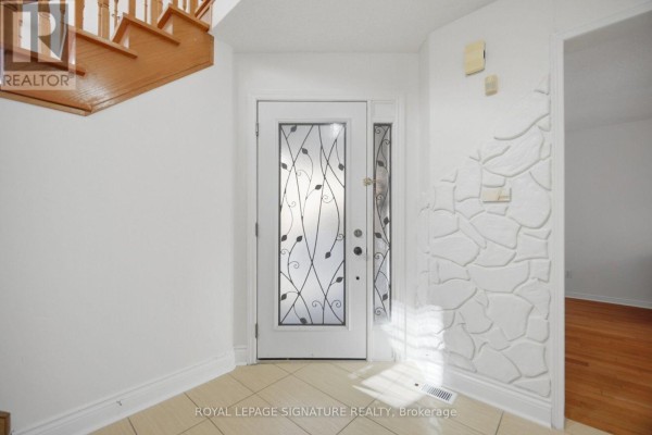 Family room - 306 Cossack Court, Mississauga, ON L5B4C2 Photo 5