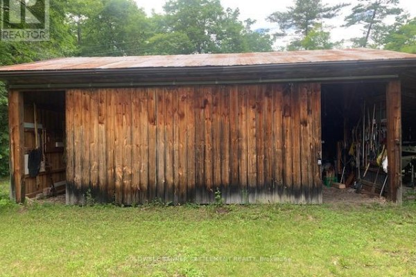 306 Hanna Road, Tay Valley, ON K0H2B0 Photo 4