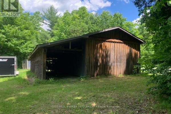 306 Hanna Road, Tay Valley, ON K0H2B0 Photo 5