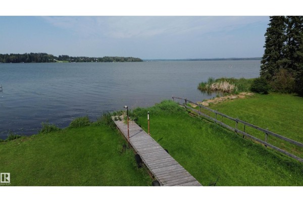 306 Lakeshore Drive E, Rural Wetaskiwin County, AB, photo 2
