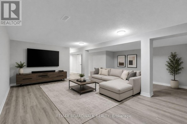 Living room - 306 Pilot Private, Ottawa, ON K2V0S4 Photo 5