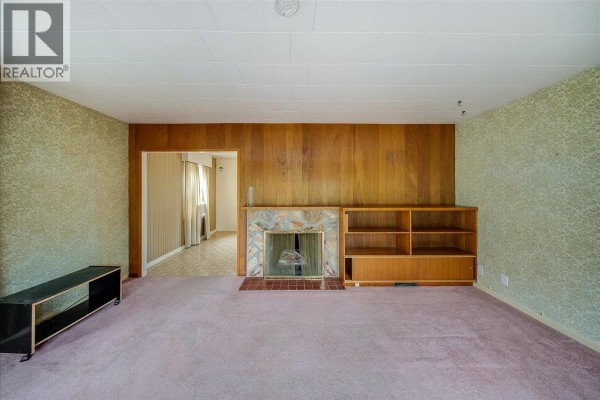 Recreation room - 306 Sylvia Crescent, Trail, BC V1R1A5 Photo 5