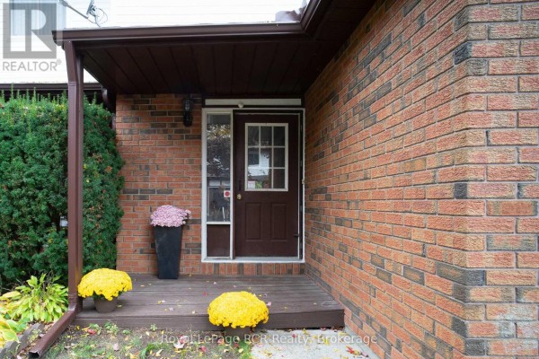 306 Thomas Street, Clearview, ON L0M1S0 Photo 5