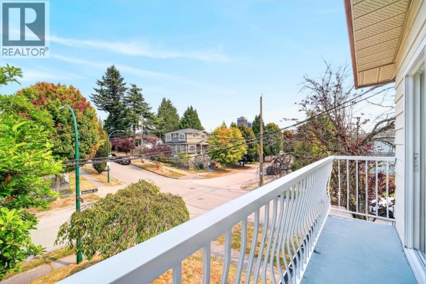 3060 Euclid Avenue, Vancouver, BC V5R5E2 Photo 4