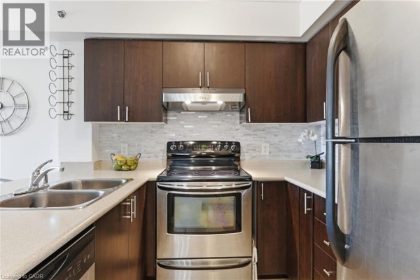 Kitchen - 3060 Rotary Way Unit# 303, Burlington, ON L7M0G9 Photo 5