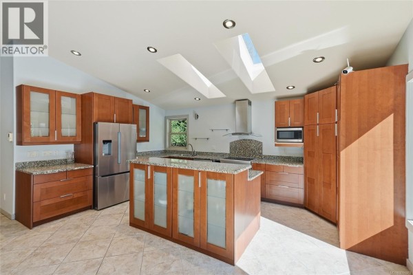 Storage - 3060 Thorpe Rd, Qualicum Beach, BC V9K1Z7 Photo 4
