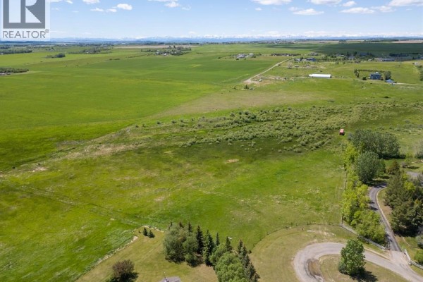 306085 92 Street E, Rural Foothills County, AB, photo 2