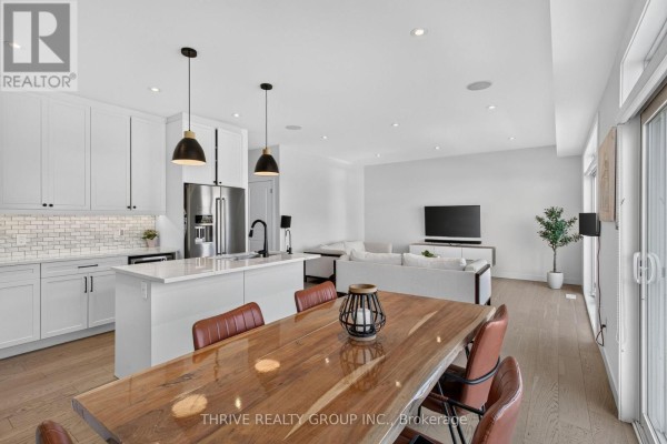 3065 Heardcreek Trail, London North, ON N6G2S7 Photo 5
