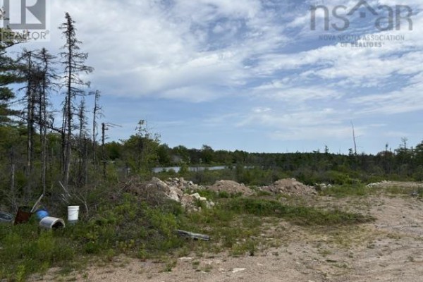 3066 St. Margarets Bay Road, Timberlea, NS B3T1H5 Photo 4
