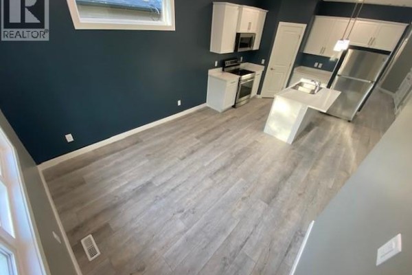 4pc Bathroom - 3067 Elphinstone Street, Regina, SK S4S2A6 Photo 4