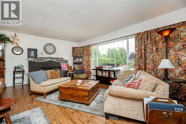 3067 Newberry Street, Port Coquitlam, BC V3B3J5 Photo 5