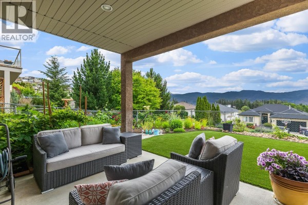 3069 Bridlehill Drive, West Kelowna, BC, photo 3