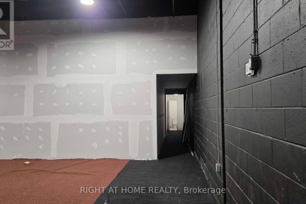 306a Eddystone Avenue, Toronto, ON M3N1H7 Photo 4