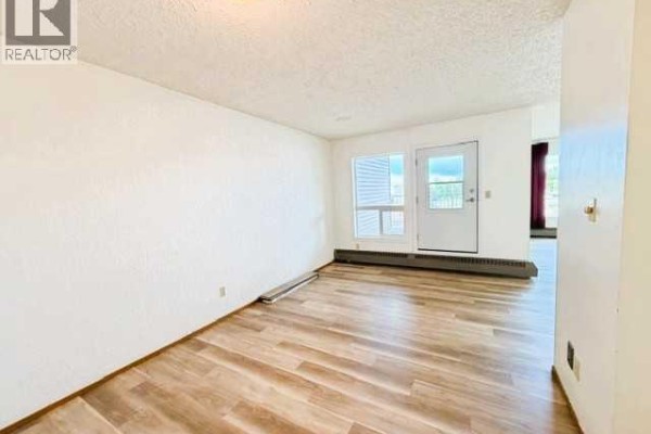Bedroom - 306e, 201 12 Avenue Sw, Slave Lake, AB T0G2A4 Photo 5