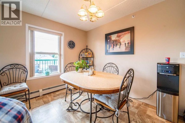 Bedroom - 307, 848 4 Avenue, Wainwright, AB T9W1V6 Photo 4