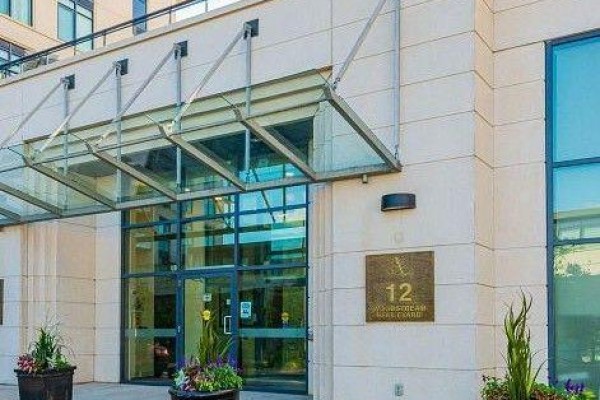 307 - 12 Woodstream Boulevard, Vaughan