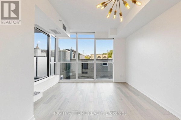 307 - 36 Howard Park Avenue, Toronto, ON M6R0A7 Photo 5