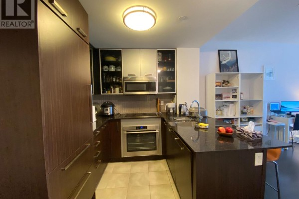 Kitchen - 307 - 5168 Yonge Street, Toronto, ON M2N5P6 Photo 3