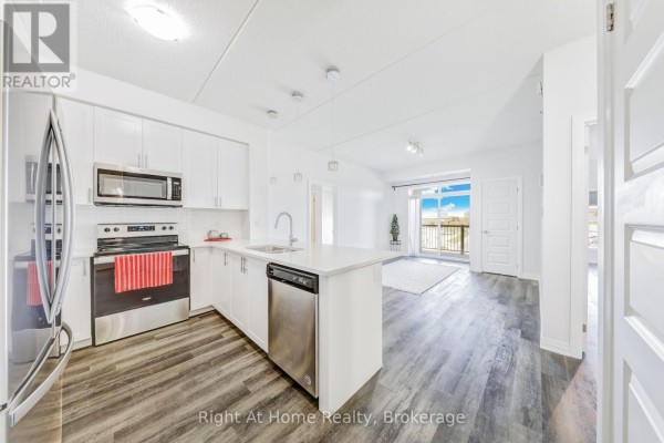 307 - 610 Farmstead Drive, Milton, ON L9T8X5 Photo 5