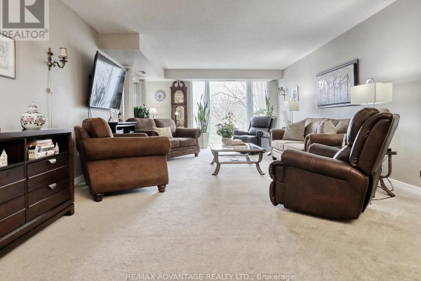 Bedroom - 307 - 693 Windermere Road, London North, ON N5X2P1 Photo 5