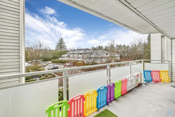 307 13680 84 Avenue, Surrey, BC V3W0T6 Photo 5