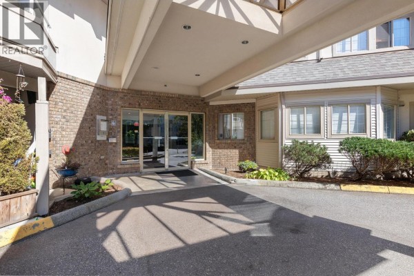 307 19241 Ford Road, Pitt Meadows, BC V3Y2N4 Photo 4