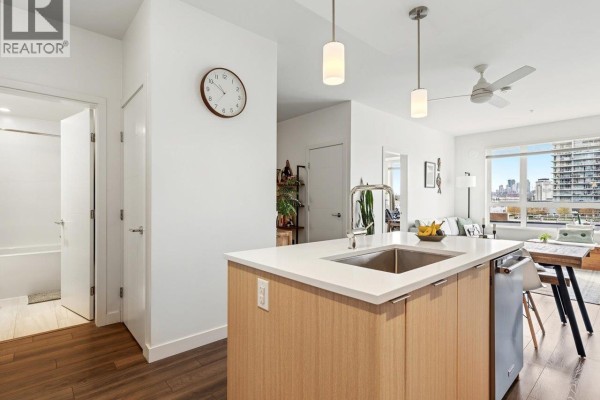 307 2188 Madison Avenue, Burnaby, BC V5C0J8 Photo 5
