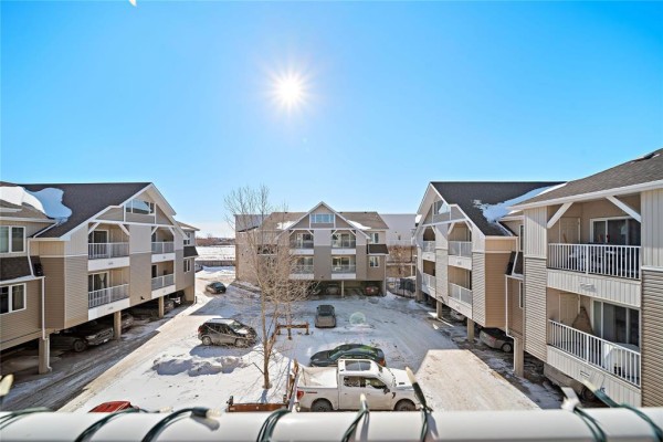 Primary Bedroom - 307 235 Bridgeland Drive S, Winnipeg, MB R3Y0T7 Photo 4