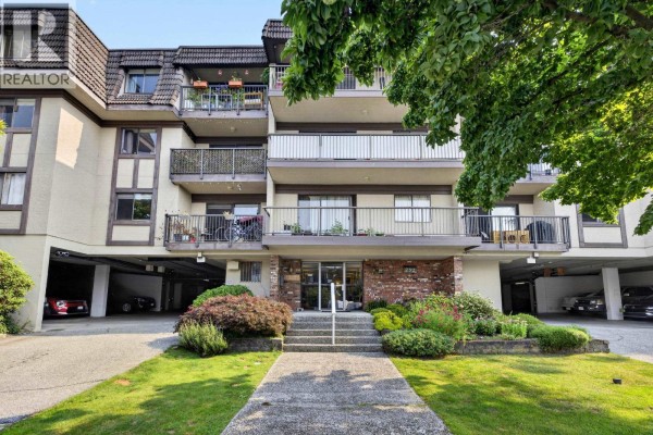 307 252 W 2nd Street, North Vancouver, BC V7M1C8 Photo 4