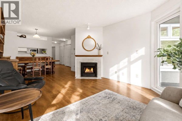 307 2800 Chesterfield Avenue, North Vancouver, BC V7N4M1 Photo 4