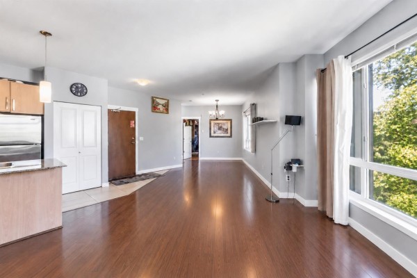 307 2943 Nelson Place, Abbotsford, BC V2S0C8 Photo 3