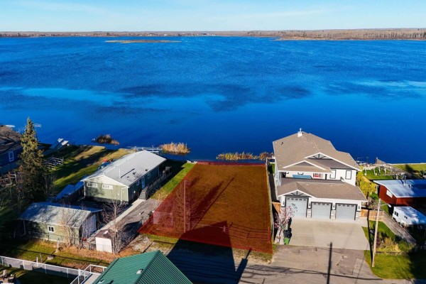 307 3 St, Rural Lac Ste  Anne County, AB T0E0A2 Photo 2