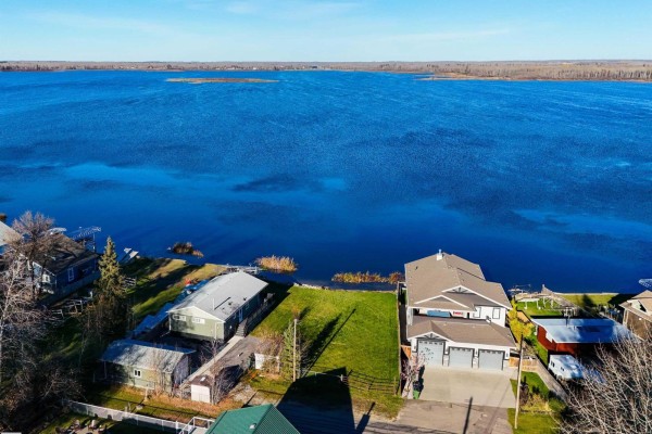 307 3 St, Rural Lac Ste  Anne County, AB T0E0A2 Photo 4