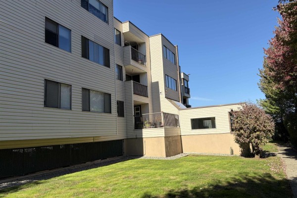 307 32733 Broadway East Street, Abbotsford, BC V2T4M9 Photo 3