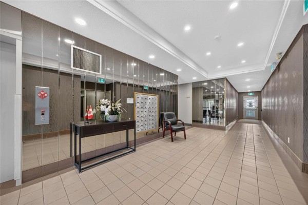 Sunroom - 307 3285 Pembina Highway, Winnipeg, MB R3V1T7 Photo 4
