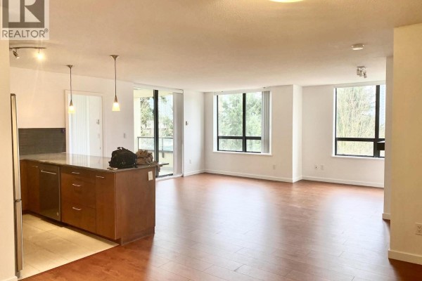 307 4333 Central Boulevard, Burnaby, BC V5H4W8 Photo 4