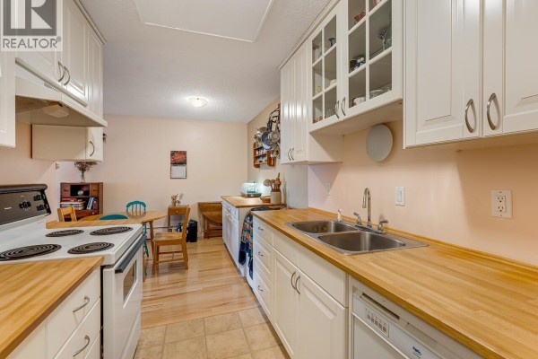 307 5340 Hastings Street, Burnaby, BC V5B1R1 Photo 5