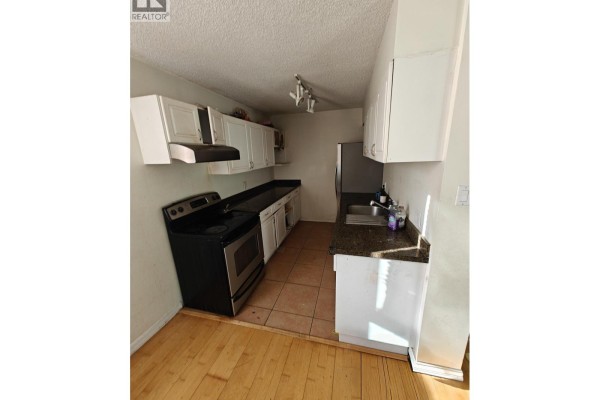 307 5645 Barker Avenue, Burnaby, BC, photo 3