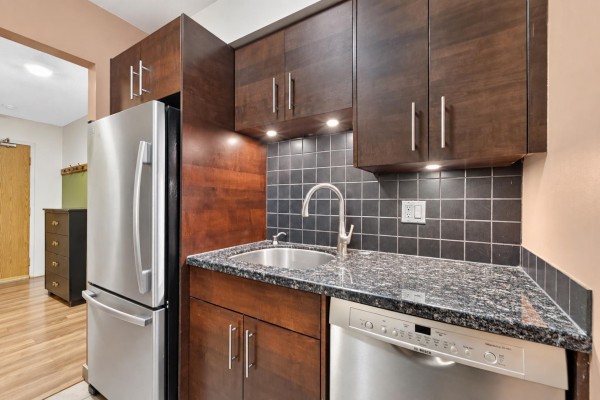307 5906 176a Street, Surrey, BC V3S4H7 Photo 4