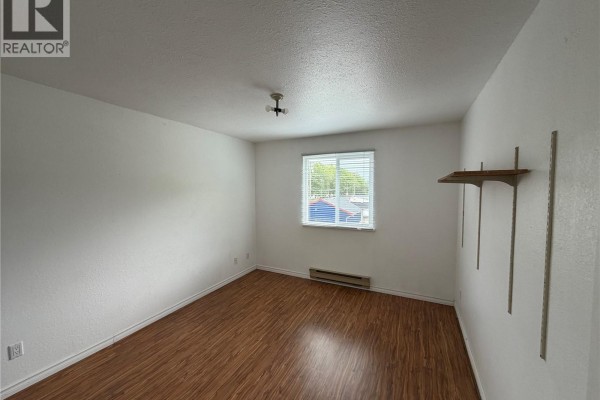 Living room - 307 611 Macmillan Dr, Sayward, BC V0P1R0 Photo 5