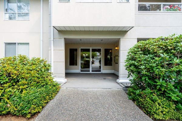307 6440 197 Street, Langley, BC V2Y1H9 Photo 4