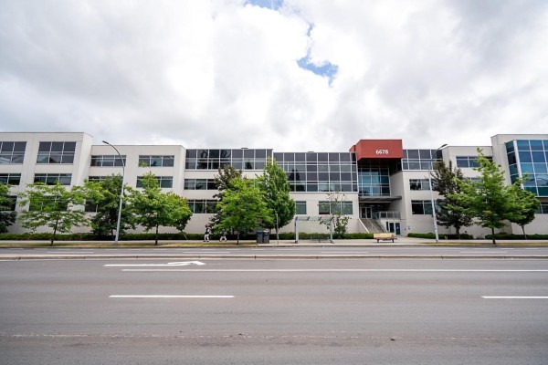 307 6678 152 Street, Surrey, BC V3S7J2 Photo 2