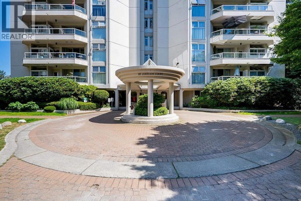 307 69 Jamieson Court, New Westminster, BC V3L5R3 Photo 2